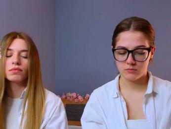 SweetTwins001 webcam bongacams model stream image