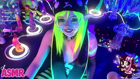 LaytonBox webcam model stream image