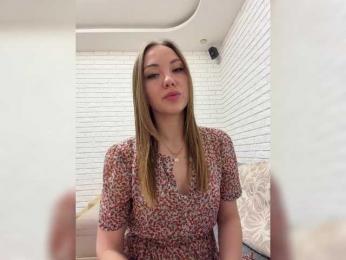 KitFox webcam bongacams model stream image