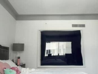 saraloverays chaturbate stream image, 19.05.2025 16:40