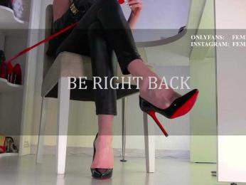 Femdomheels bongacams stream image