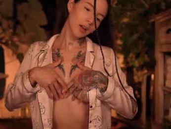 effylowell_ chaturbate stream image, 22.05.2025 02:30