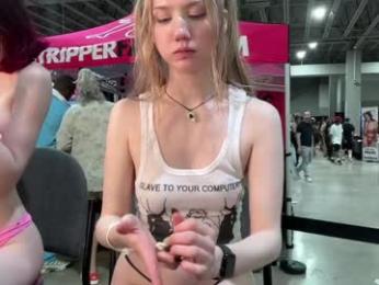 eve003300 chaturbate stream image, 27.06.2025 21:10