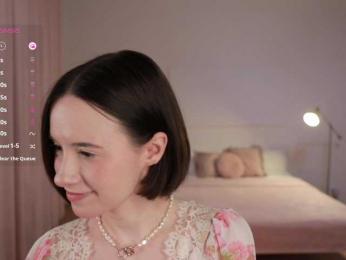 MissEssie bongacams stream image, 30.06.2025 15:40