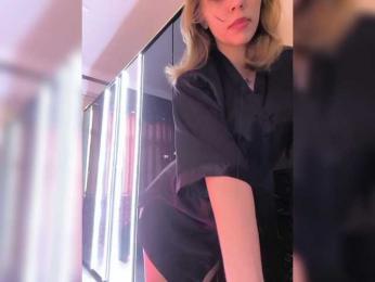 Kityteen bongacams stream image