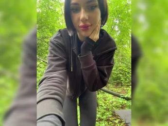 BabyDarii bongacams stream image