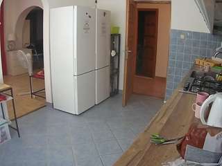 voyeurcam-julmodels-kitchen camsoda stream image