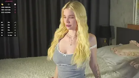 VivianKings stripchat stream image, 28.09.2025 12:00