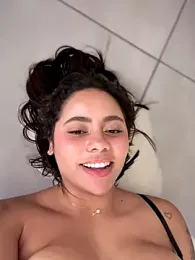 Aryrosee stripchat stream image