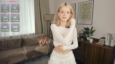 LaureMestler stripchat stream image, 09.10.2025 08:50