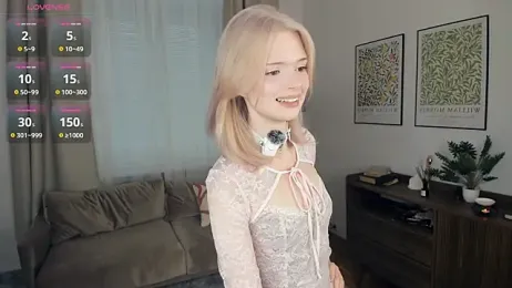 LaureMestler stripchat stream image, 13.10.2025 08:30