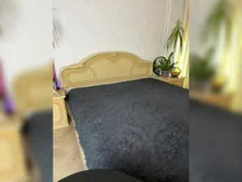 avolood bongacams stream image