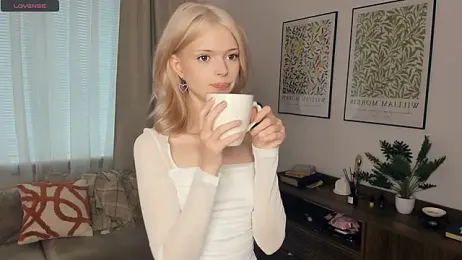 LaureMestler stripchat stream image, 17.10.2025 08:10