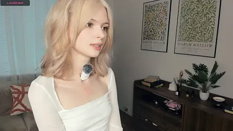 LaureMestler stripchat stream image, 17.10.2025 08:10