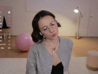 MissEssie bongacams stream image, 29.10.2025 16:00