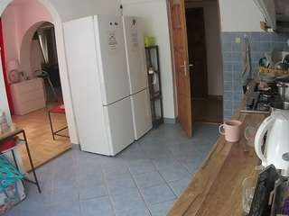 voyeurcam-julmodels-kitchen camsoda stream image