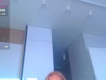 hold-me-tight bongacams stream image