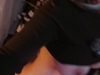 mollyflwers chaturbate stream image