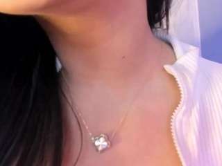 akura011 camsoda stream image