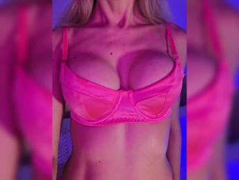 PUSSECHKA bongacams stream image