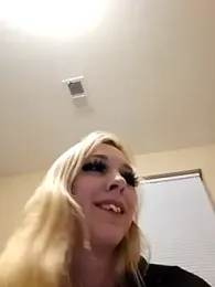 AmethystFoxx stripchat stream image