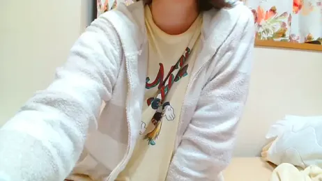 liliyRiSAcha-n stripchat stream image