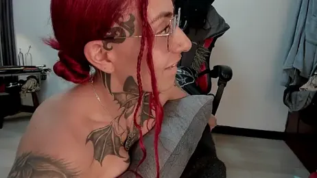 selene_red_ stripchat stream image, 09.02.2026 01:20