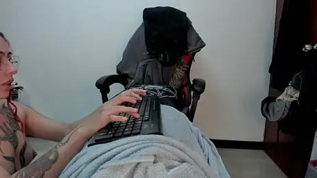 selene_red_ stripchat stream image, 09.02.2026 01:20