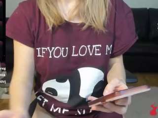 hornynalia camsoda stream image