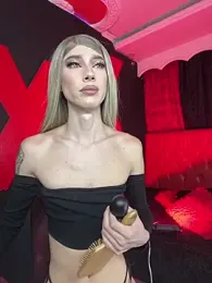 abrilbigcock stripchat stream image