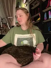 GingerSnap33 stripchat stream image