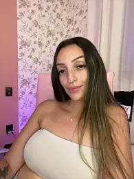 BelleLouiseVp stripchat stream image