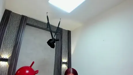 selene_red_ stripchat stream image, 16.02.2026 03:40