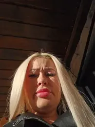 MILFBARBY stripchat stream image