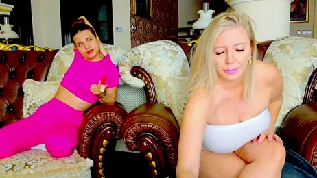 TUNDEROSE1 stripchat stream image