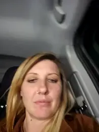 SheIsSomething stripchat stream image