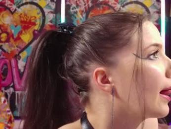 vanessa_love chaturbate stream image, 21.02.2026 19:20