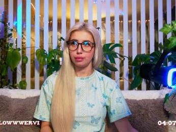 FlowwwerGirl bongacams stream image