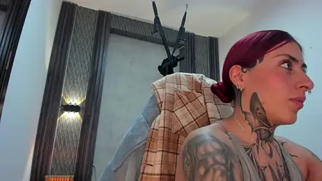 selene_red_ stripchat stream image, 23.02.2026 01:30