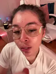 Sharon_07 stripchat stream image