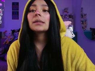 marceliinee camsoda stream image