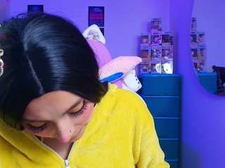 marceliinee camsoda stream image