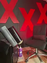 abrilbigcock stripchat stream image