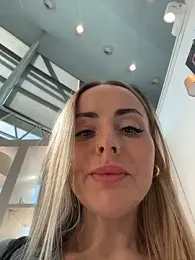 EmaSalis stripchat stream image