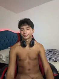 Leonarrrd_01 stripchat stream image, 13.03.2026 20:40