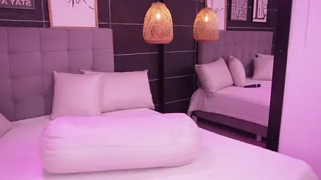 BellaLatinaTS stripchat stream image