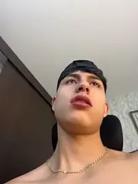 Lander_Cruz stripchat stream image