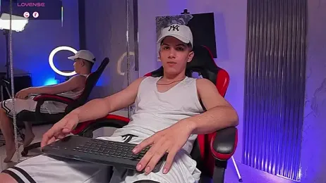 Brat_ stripchat stream image, 27.03.2026 05:50