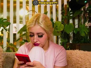 FlowwwerGirl bongacams stream image