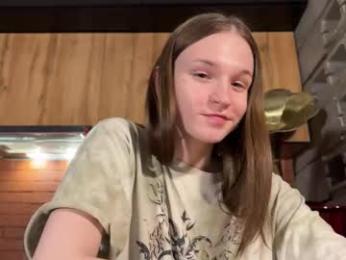 nloraaa chaturbate stream image